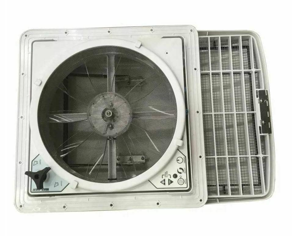 Maxxfan Deluxe - Smoke Rain Dome, T/Stat, Power Lift and Remote. 356x356mm